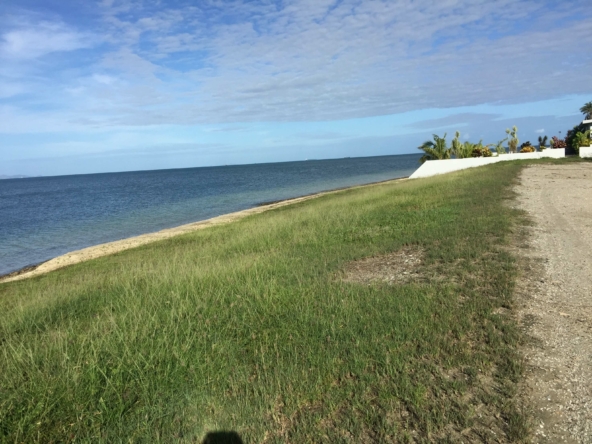 Beachfront Land, Naisoso Island Image count(title)%