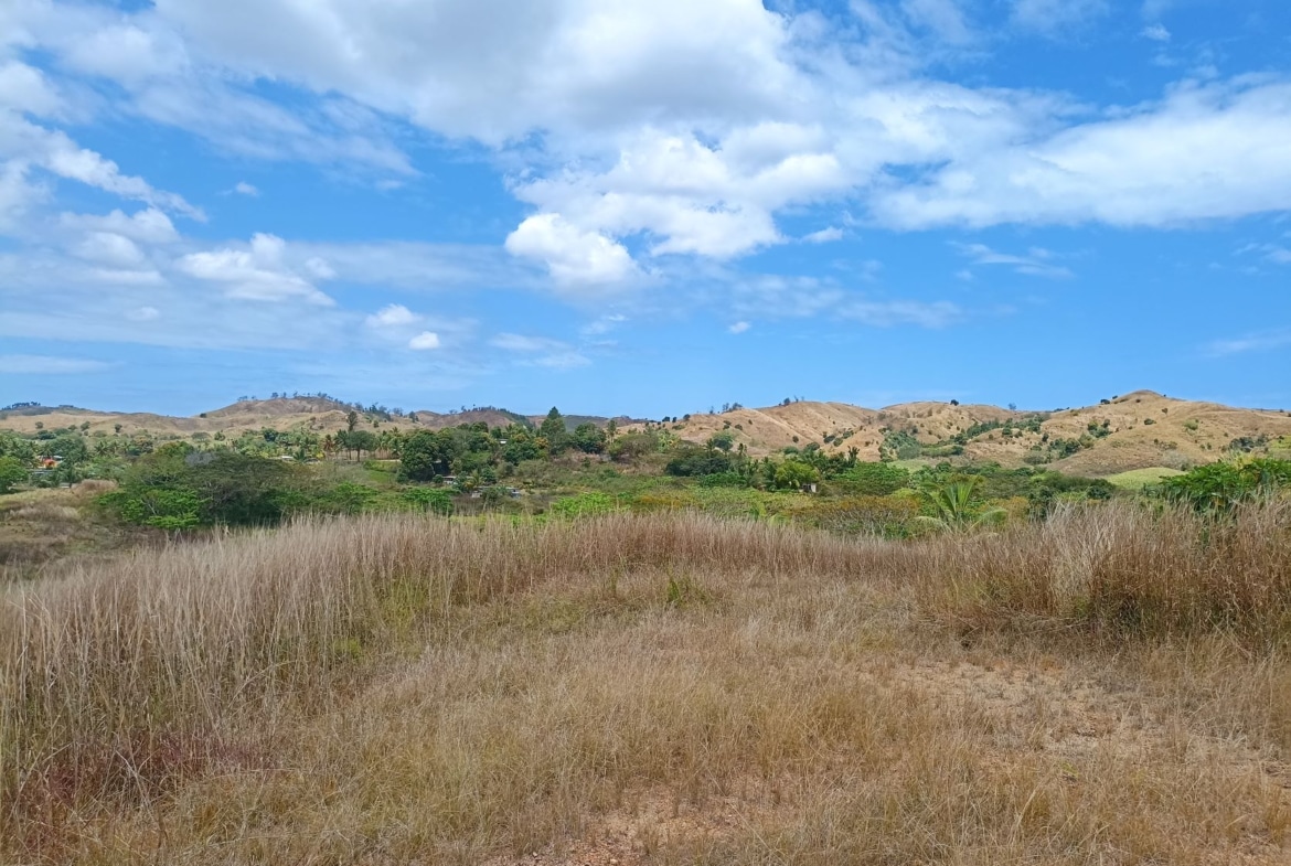 Uciwai 10 Acres Crown Residential Vacant Land for Sale