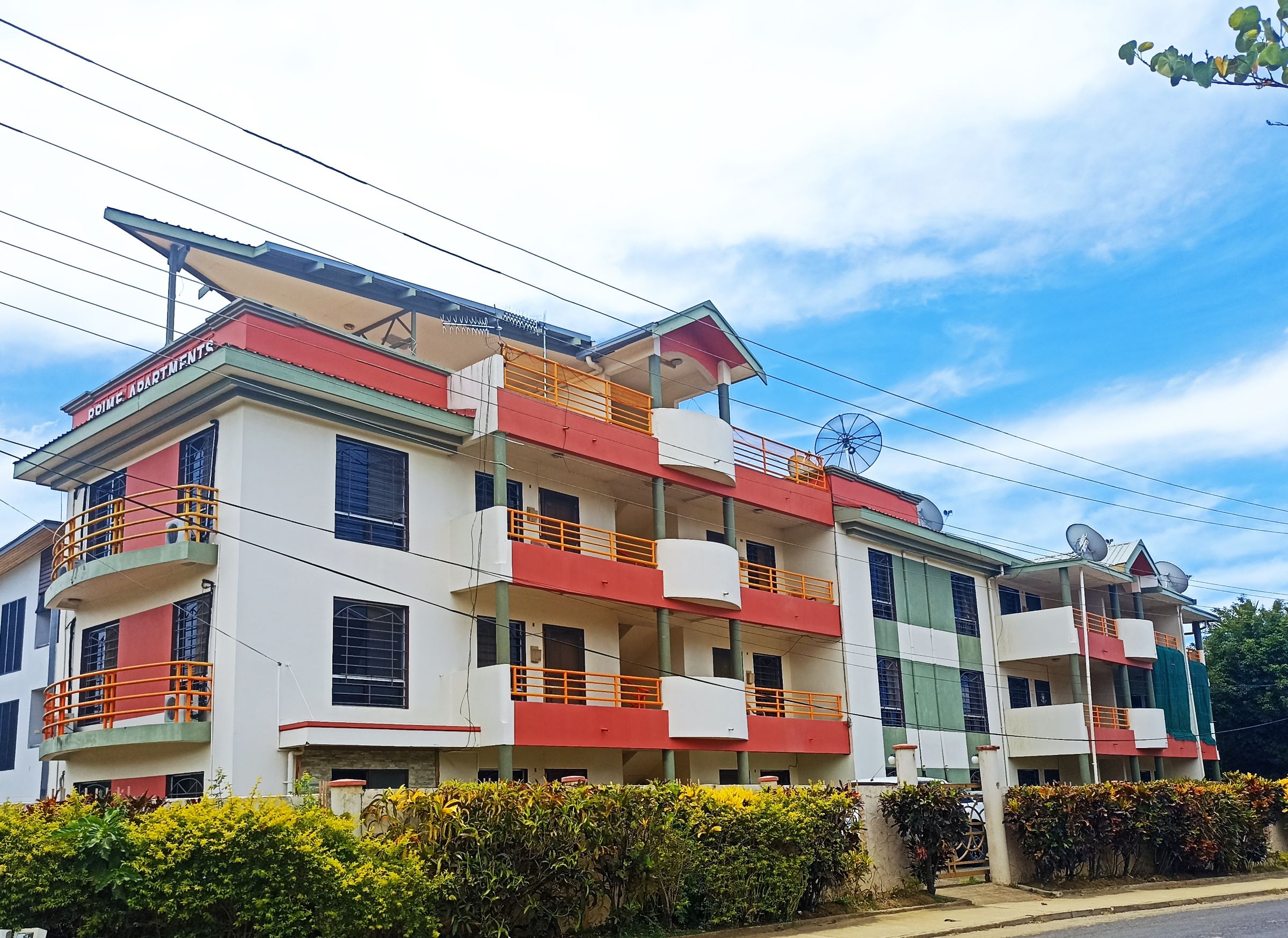 3 Storey Apartments Building for Sale – Prime Apartments 南迪麦当劳对面旺地整栋3层12套公寓出售