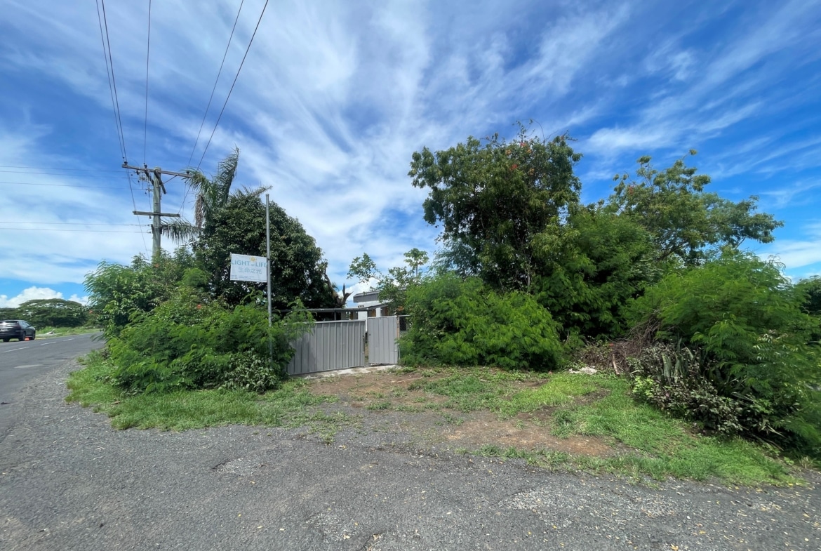 Vuda Point Road, Fiji