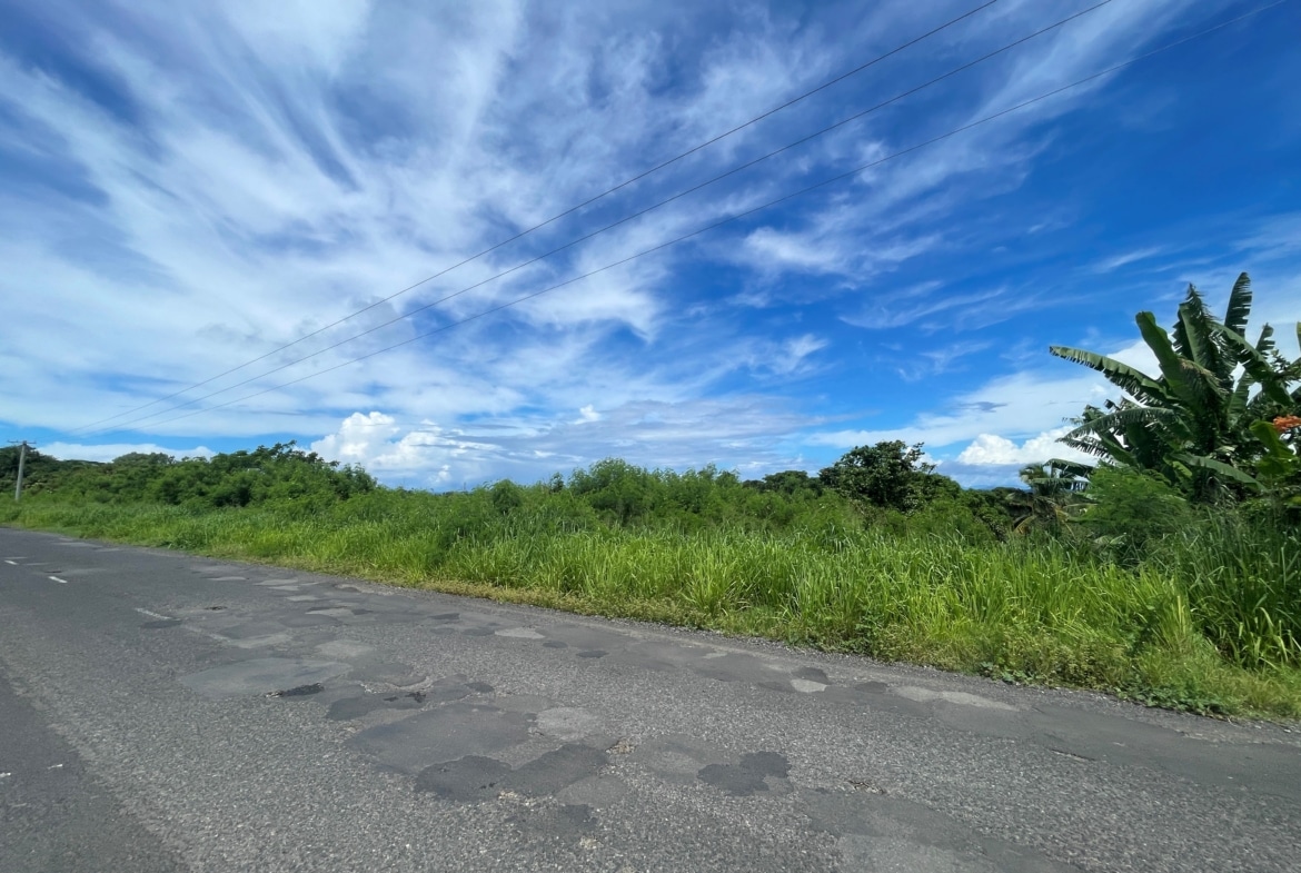 Vuda Point Road, Fiji