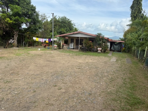 SAVALAU ROAD, VOTUALEVU, NADI, FIJI Image count(title)%